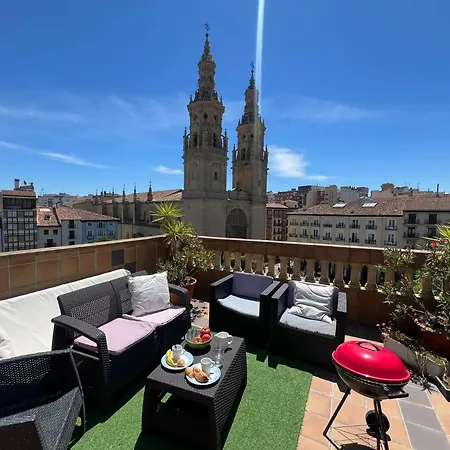 Atico Catedral Barbacoa Y Aire Sin Ascensor By Apartamentos Logrono Exterior photo