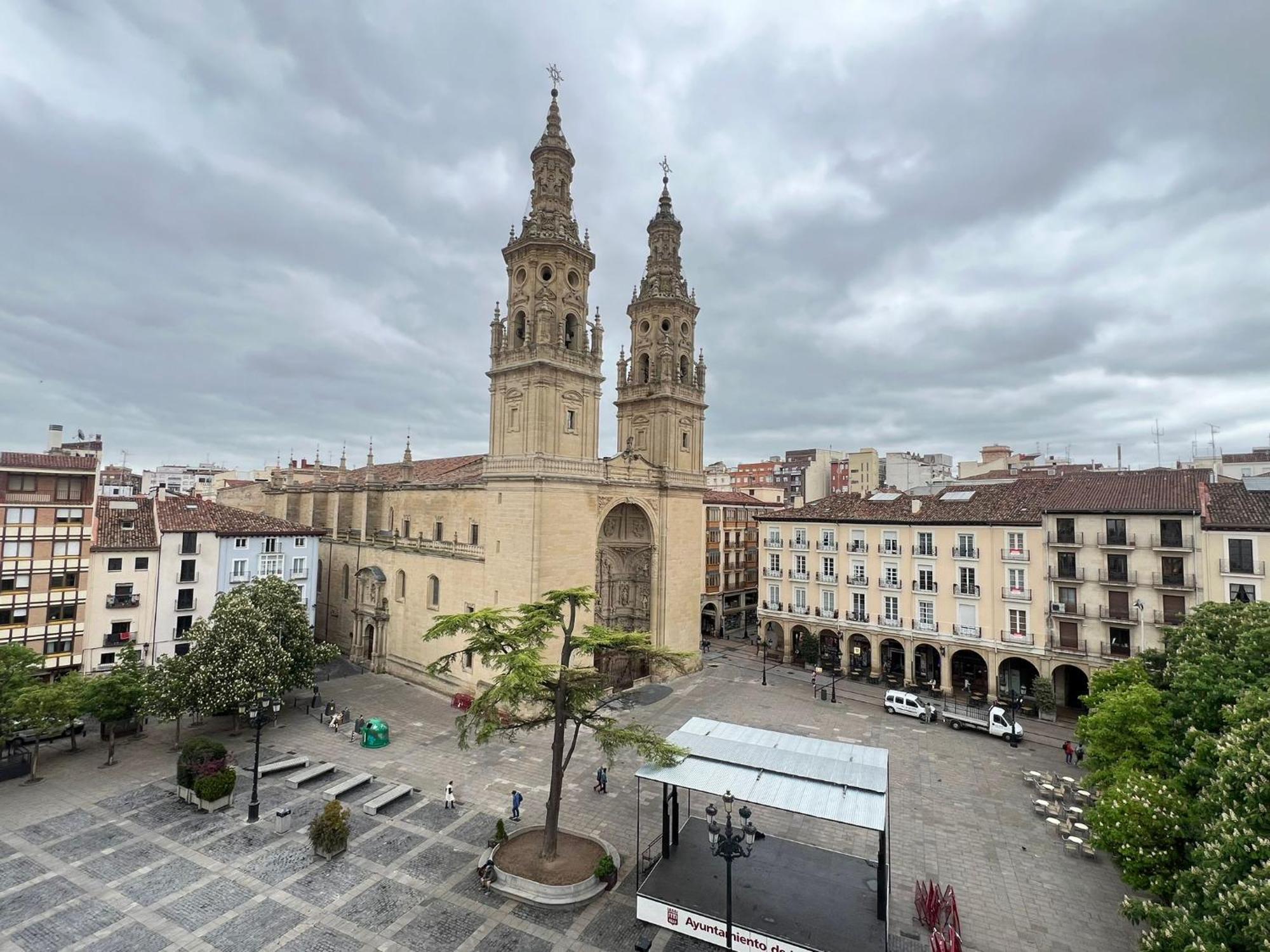 Atico Catedral Barbacoa Y Aire Sin Ascensor By Apartment *