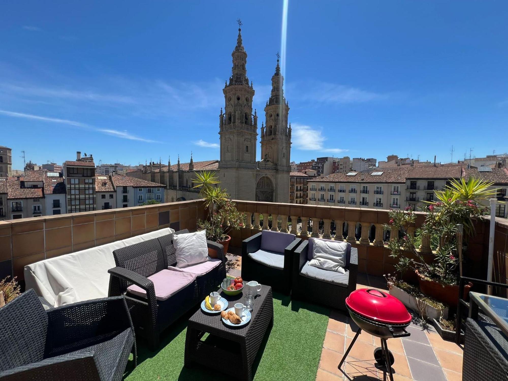 Atico Catedral Barbacoa Y Aire Sin Ascensor By Apartment Logroño